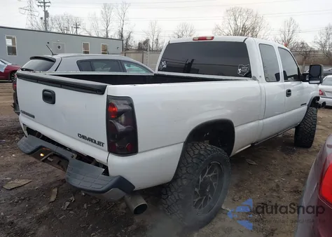 2002 Chevrolet Silverado 1500 Ls from USA, damaged, VIN 1GCEC19V42Z171933